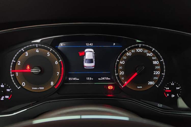 Used Volkswagen Phideon 2021 380TSI Luxury Edition Instrument Cluster