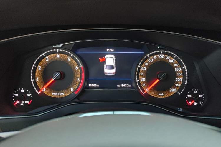 Used Volkswagen Phideon 2021 380TSI Prestige Edition Instrument Cluster