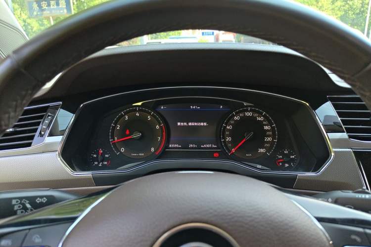 Used Volkswagen Phideon 2021 380TSI Luxury Edition Instrument Cluster
