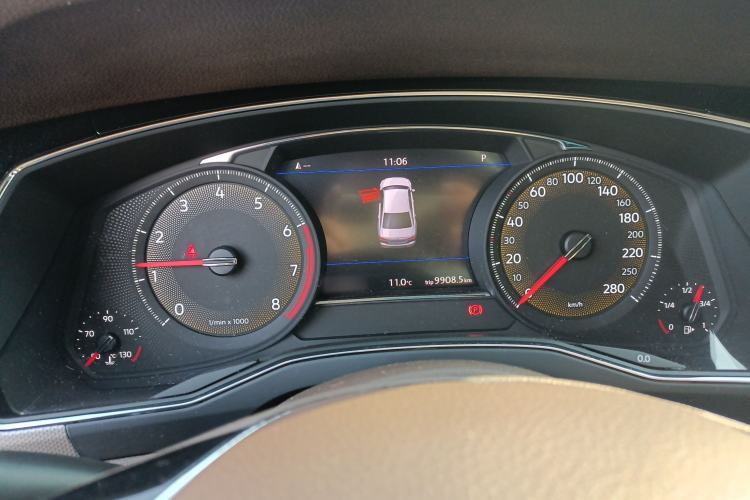Used Volkswagen Phideon 2021 380TSI Luxury Edition Instrument Cluster