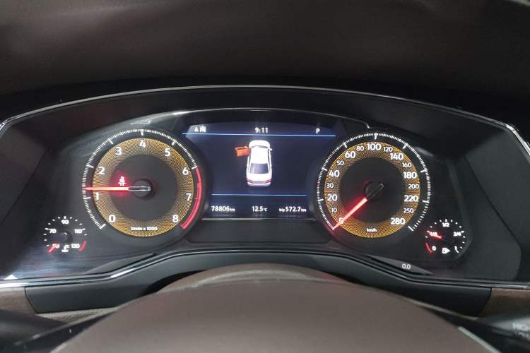 Used Volkswagen Phideon 2021 380TSI Prestige Edition Instrument Cluster