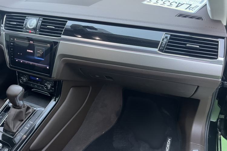 Used Volkswagen Phideon 2021 380TSI Luxury Edition Interior 15
