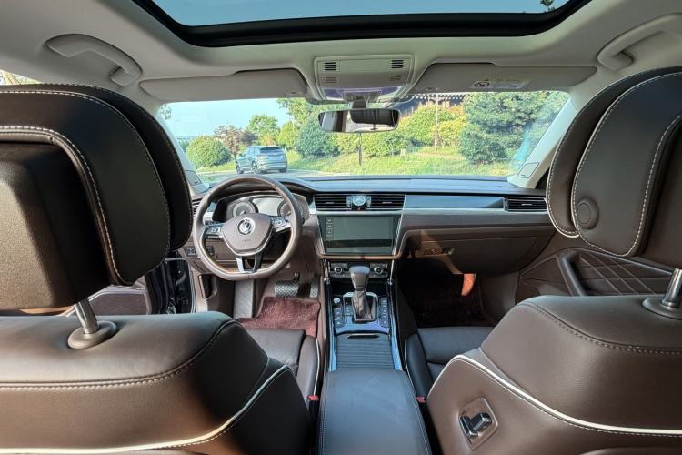 Used Volkswagen Phideon 2021 380TSI Prestige Edition Interior 2