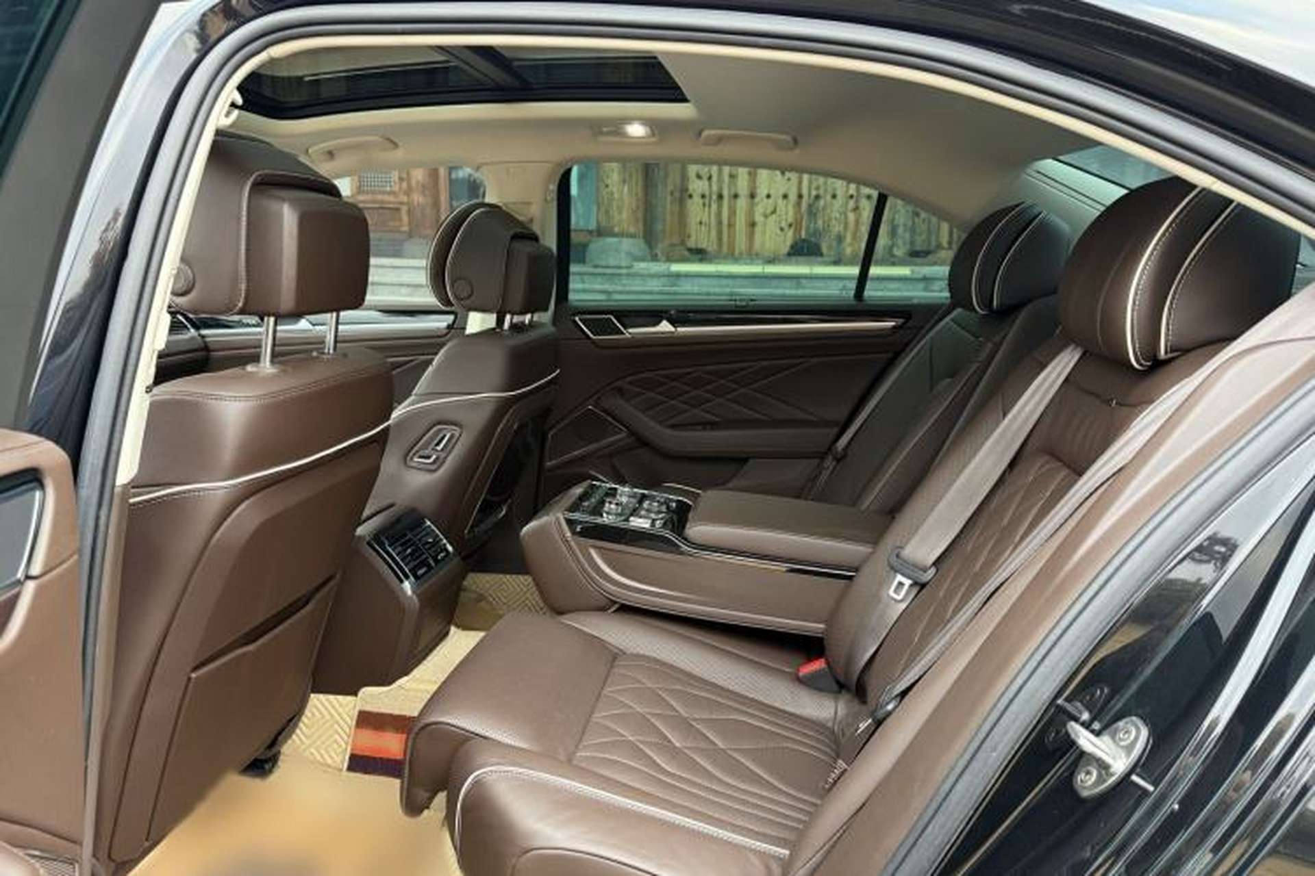 Used Volkswagen Phideon 2021 380TSI Prestige Edition Interior 3