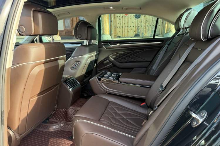 Used Volkswagen Phideon 2021 380TSI Prestige Edition Interior 3
