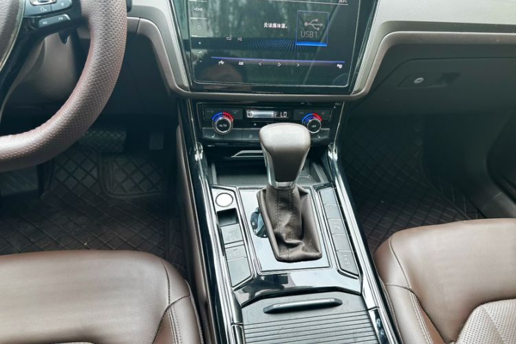 Used Volkswagen Phideon 2021 380TSI Luxury Edition Interior 3