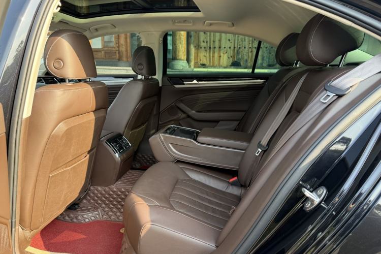 Used Volkswagen Phideon 2021 380TSI Luxury Edition Interior 3