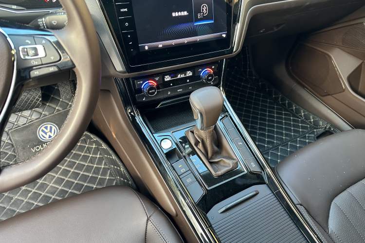 Used Volkswagen Phideon 2021 380TSI Luxury Edition Interior 3