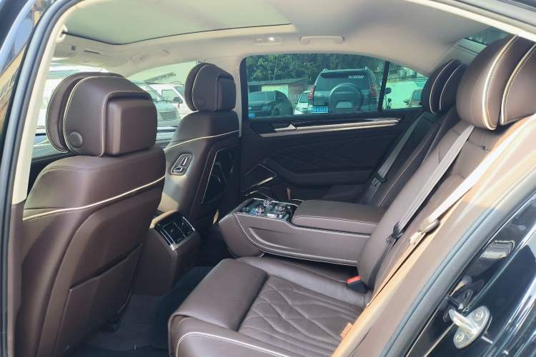 Used Volkswagen Phideon 2021 380TSI Luxury Edition Interior 3