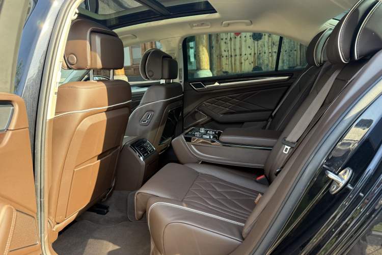 Used Volkswagen Phideon 2021 380TSI Prestige Edition Interior 3