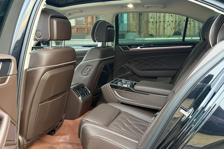 Used Volkswagen Phideon 2021 380TSI Prestige Edition Interior 3