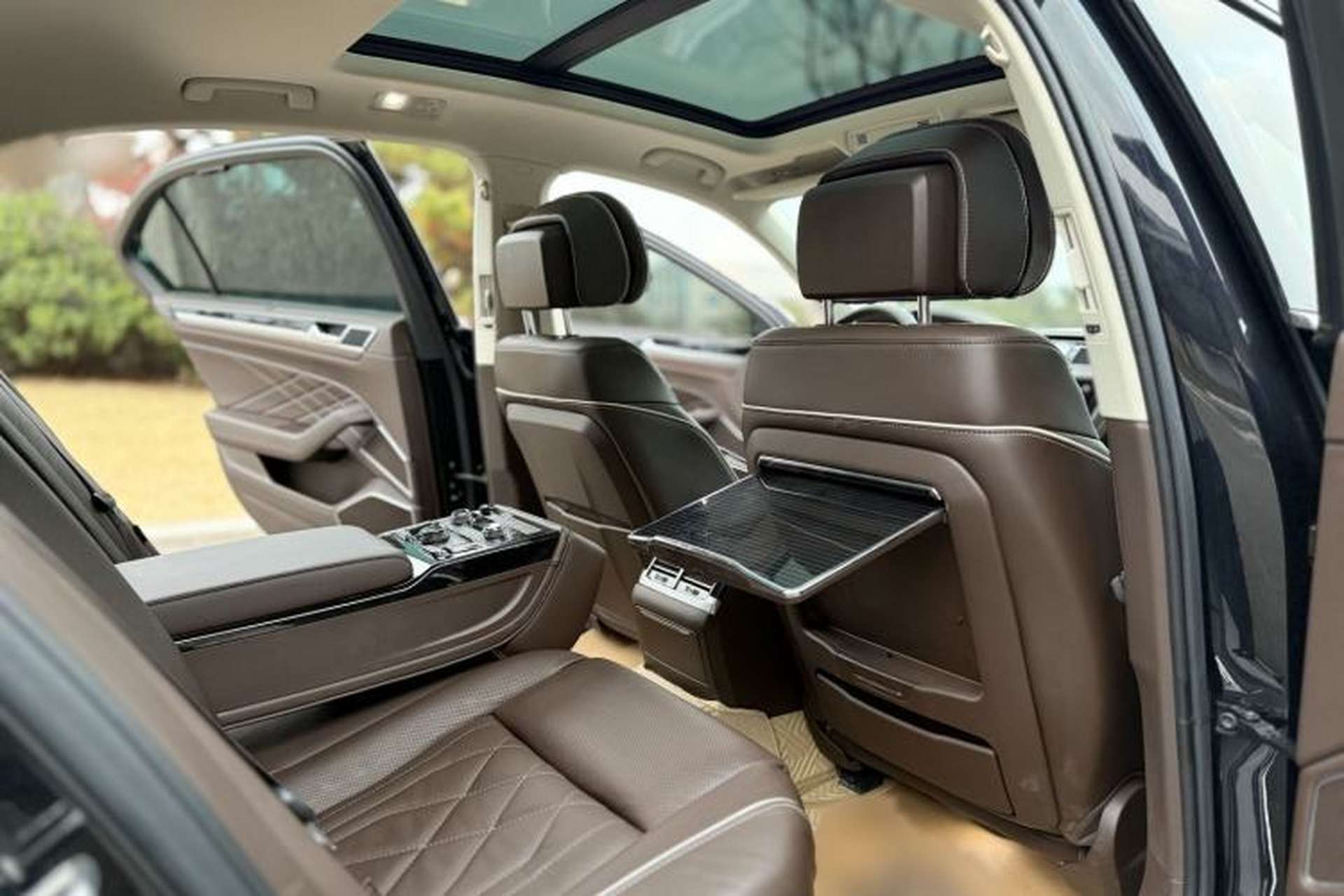 Used Volkswagen Phideon 2021 380TSI Prestige Edition Interior 4
