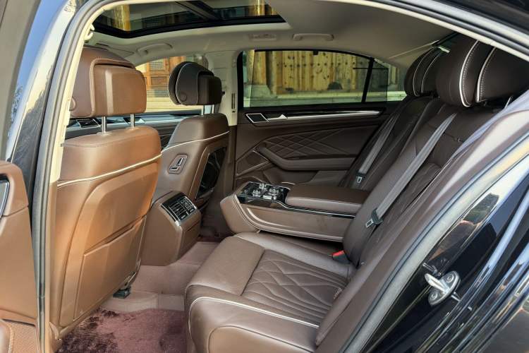 Used Volkswagen Phideon 2021 380TSI Prestige Edition Interior 4
