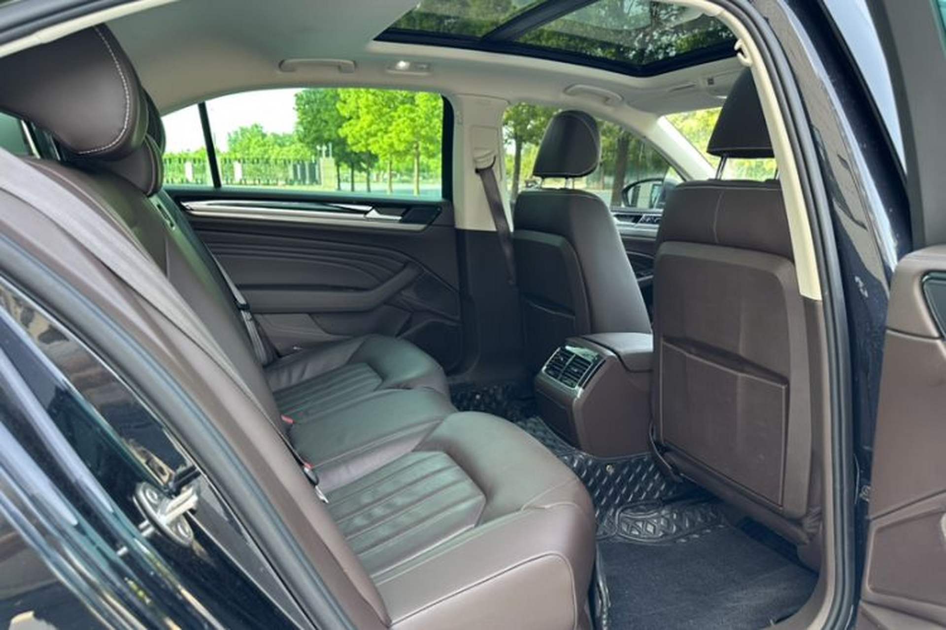 Used Volkswagen Phideon 2021 380TSI Luxury Edition Interior 4