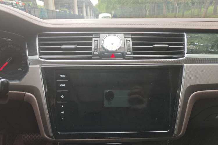 Used Volkswagen Phideon 2021 380TSI Luxury Edition Interior 4