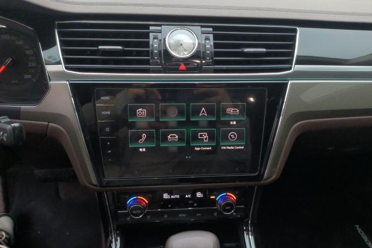 Used Volkswagen Phideon 2021 380TSI Luxury Edition Interior 5