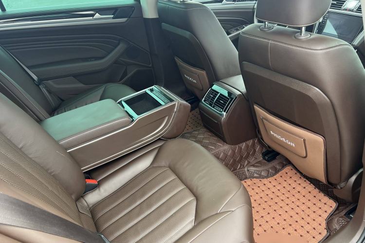 Used Volkswagen Phideon 2021 380TSI Luxury Edition Interior 6