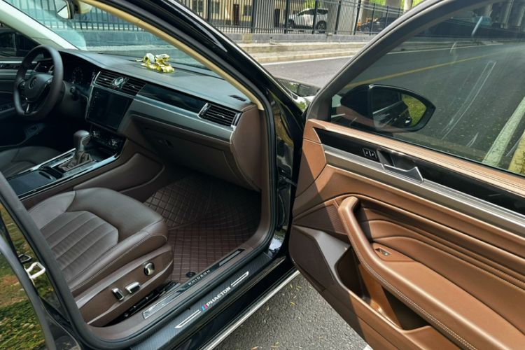Used Volkswagen Phideon 2021 380TSI Luxury Edition Interior 7