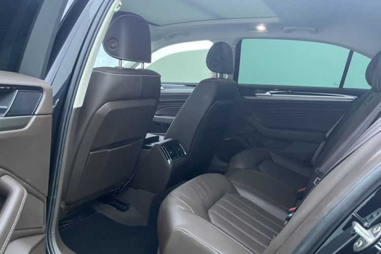 Used Volkswagen Phideon 2021 380TSI Luxury Edition Interior 7