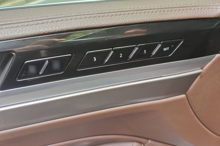 Used Volkswagen Phideon 2021 380TSI Luxury Edition Interior 9
