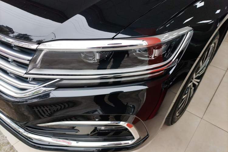 Used Volkswagen Phideon 2021 380TSI Luxury Edition Left Front Headlight