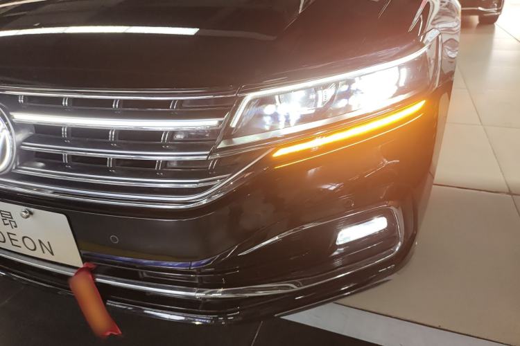 Used Volkswagen Phideon 2021 380TSI Luxury Edition Left Front Headlight