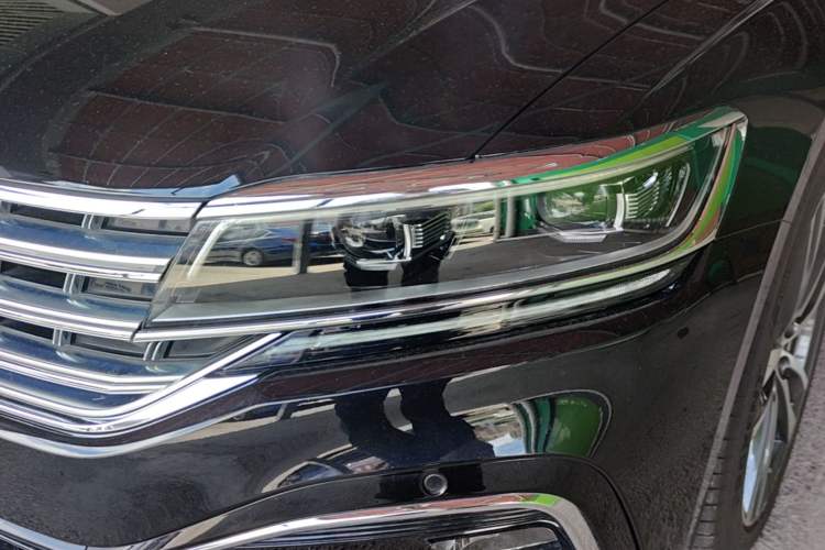 Used Volkswagen Phideon 2021 380TSI Luxury Edition Left Front Headlight