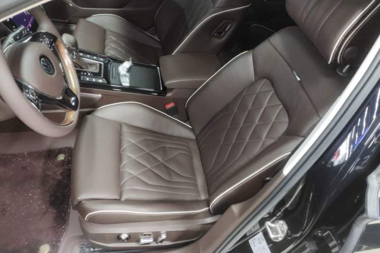 Used Volkswagen Phideon 2021 380TSI Prestige Edition Left Front Seat