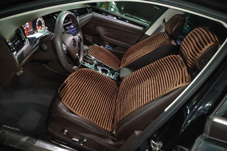 Used Volkswagen Phideon 2021 380TSI Luxury Edition Left Front Seat