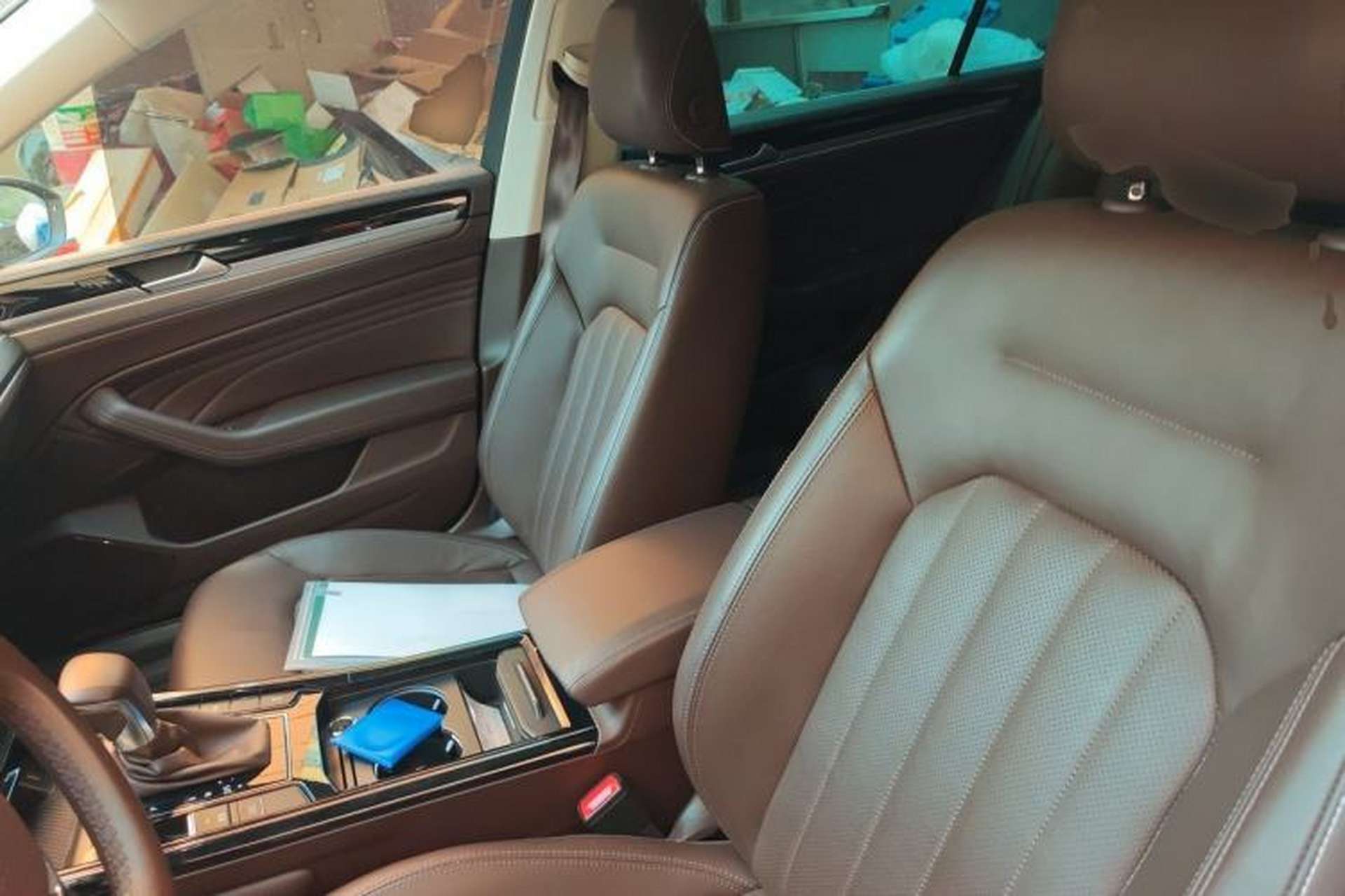 Used Volkswagen Phideon 2021 380TSI Luxury Edition Left Front Seat