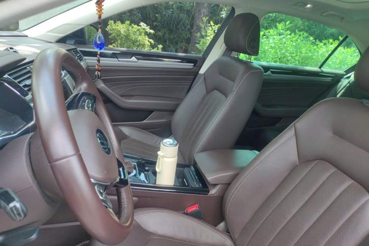 Used Volkswagen Phideon 2021 380TSI Luxury Edition Left Front Seat