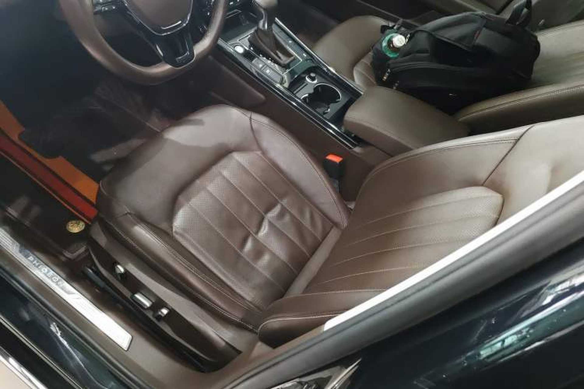 Used Volkswagen Phideon 2021 380TSI Luxury Edition Left Front Seat