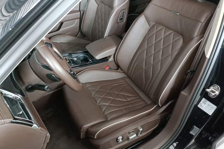 Used Volkswagen Phideon 2021 380TSI Prestige Edition Left Front Seat