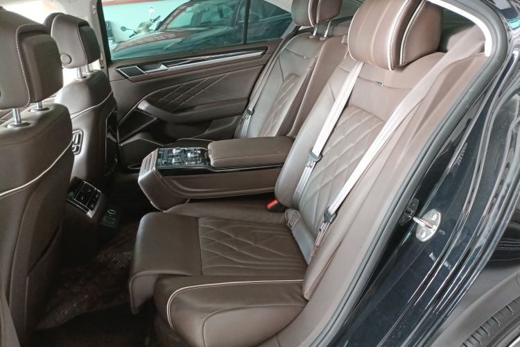 Used Volkswagen Phideon 2021 380TSI Prestige Edition Left Rear Seat