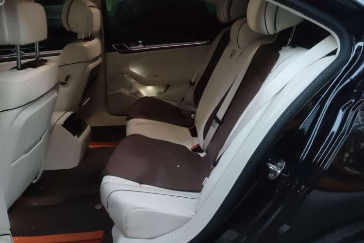 Used Volkswagen Phideon 2021 380TSI Prestige Edition Left Rear Seat