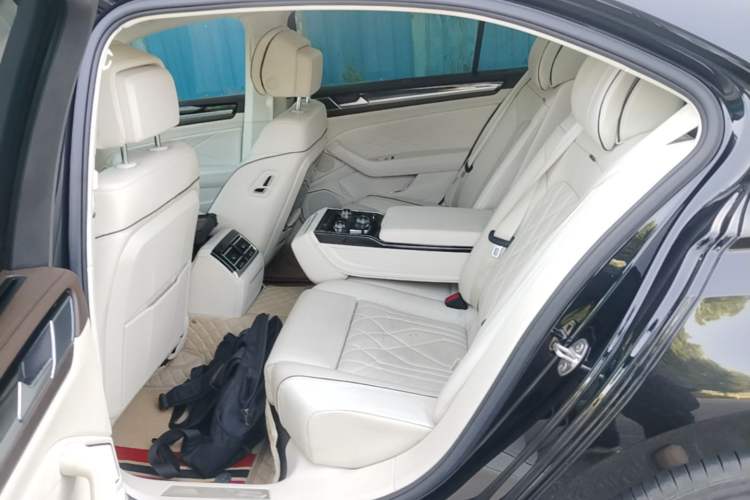 Used Volkswagen Phideon 2021 380TSI Prestige Edition Left Rear Seat
