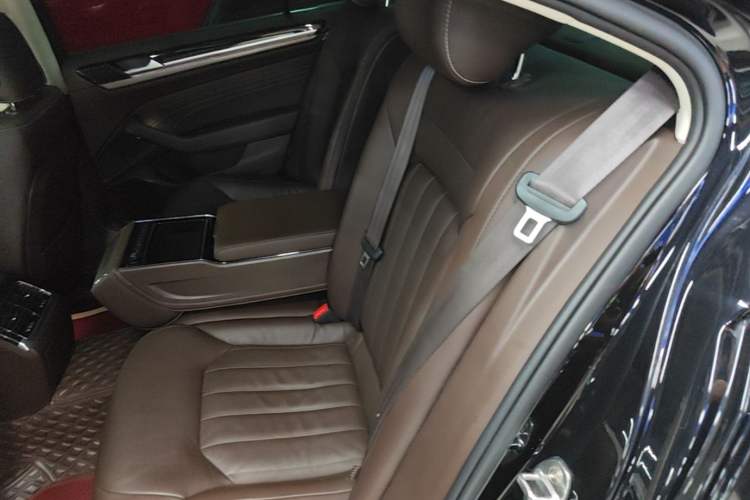 Used Volkswagen Phideon 2021 380TSI Luxury Edition Left Rear Seat