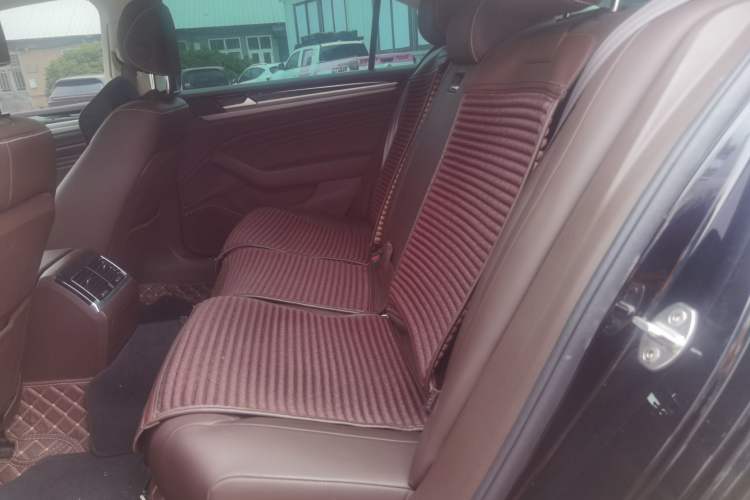 Used Volkswagen Phideon 2021 380TSI Luxury Edition Left Rear Seat