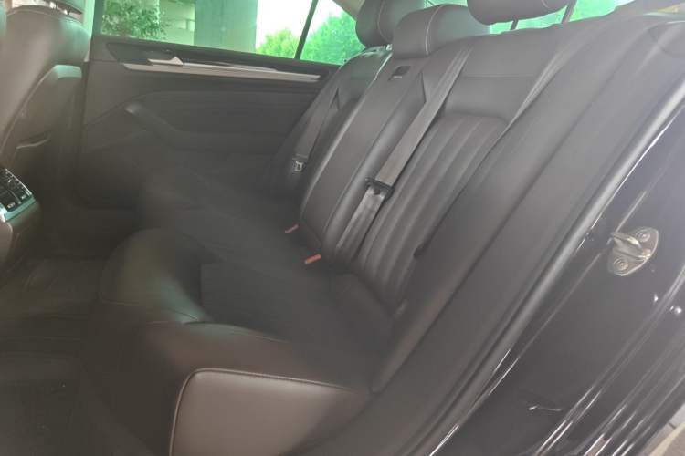 Used Volkswagen Phideon 2021 380TSI Luxury Edition Left Rear Seat