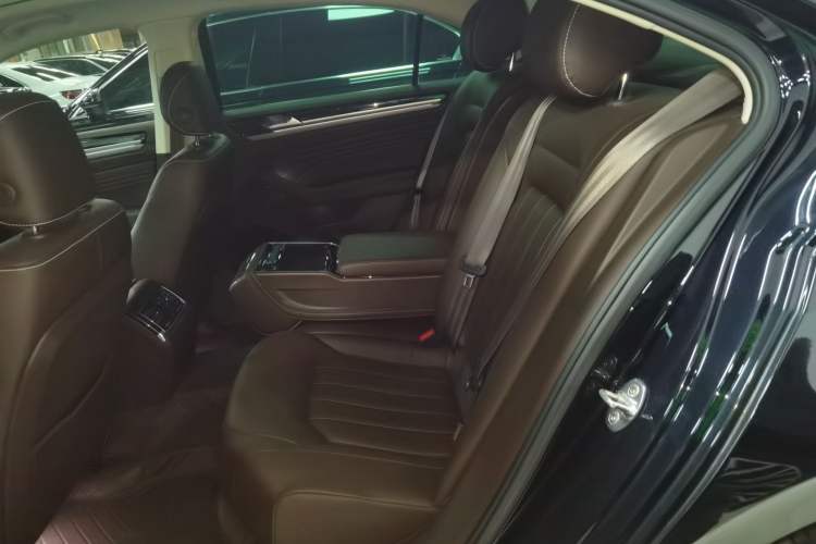 Used Volkswagen Phideon 2021 380TSI Luxury Edition Left Rear Seat