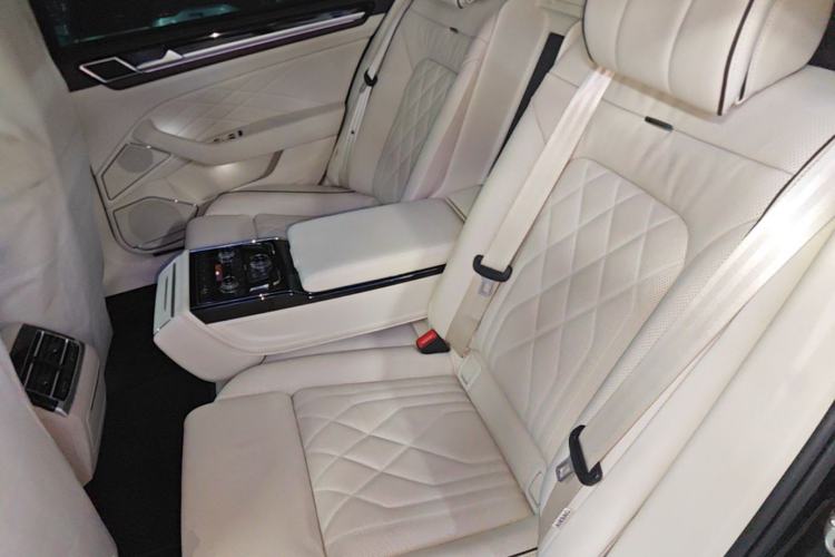 Used Volkswagen Phideon 2021 380TSI Prestige Edition Left Rear Seat
