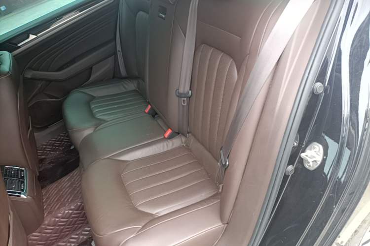Used Volkswagen Phideon 2021 380TSI Luxury Edition Left Rear Seat