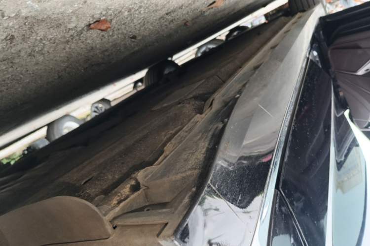 Used Volkswagen Phideon 2021 380TSI Luxury Edition Left Side Sill