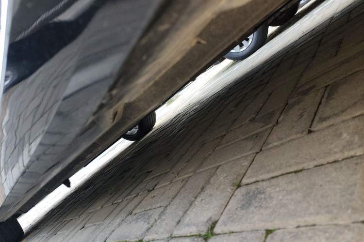 Used Volkswagen Phideon 2021 380TSI Prestige Edition Left Side Sill