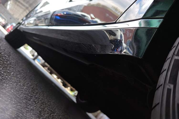 Used Volkswagen Phideon 2021 380TSI Luxury Edition Left Side Sill