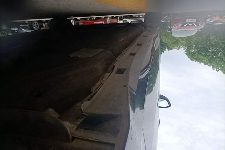 Used Volkswagen Phideon 2021 380TSI Luxury Edition Left Side Sill