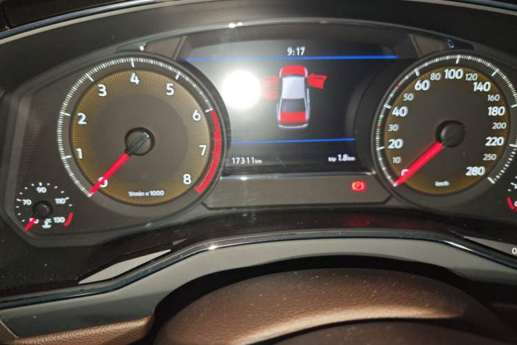 Used Volkswagen Phideon 2021 380TSI Luxury Edition Odometer Close Up