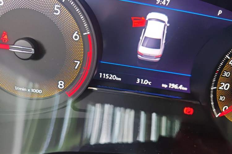 Used Volkswagen Phideon 2021 380TSI Prestige Edition Odometer Close Up