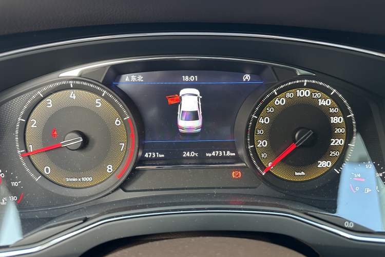 Used Volkswagen Phideon 2021 380TSI Luxury Edition Odometer Close Up