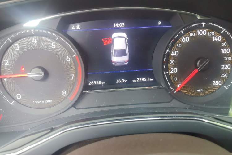 Used Volkswagen Phideon 2021 380TSI Luxury Edition Odometer Close Up